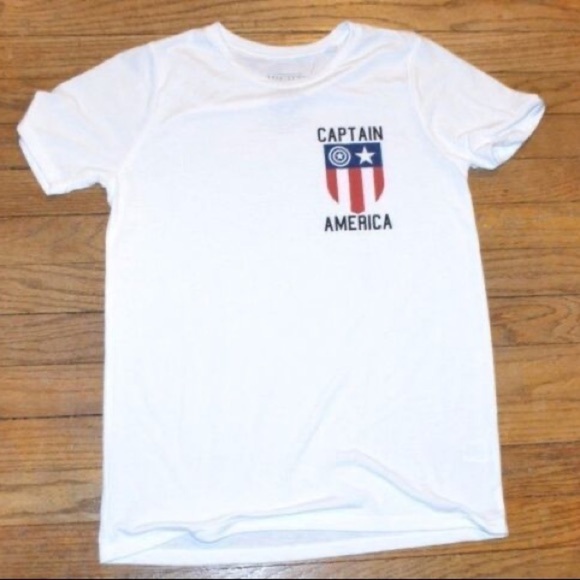 𝅺Marvel Mighty Fine presents Captain Ameriva Women’s M - Picture 1 of 3